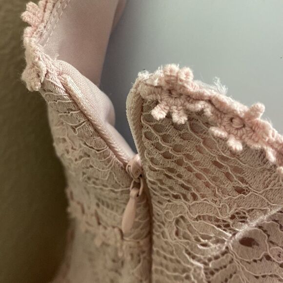 NSR Sleeveless Lace Midi Dress Medium - Picture 7 of 7